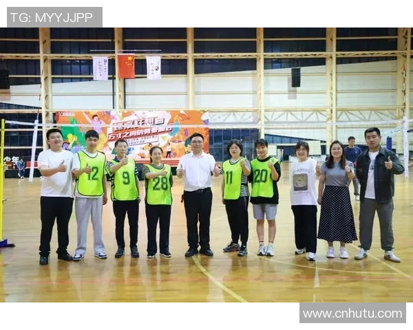 武汉排球队力量变革引发热议展现新时代排球精神与团队凝聚力